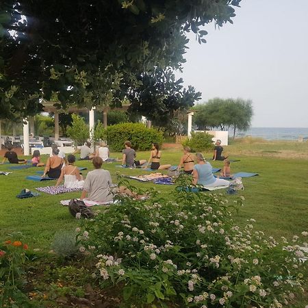 Hotel Mare Pineta Santa Margherita di Pula Kültér fotó