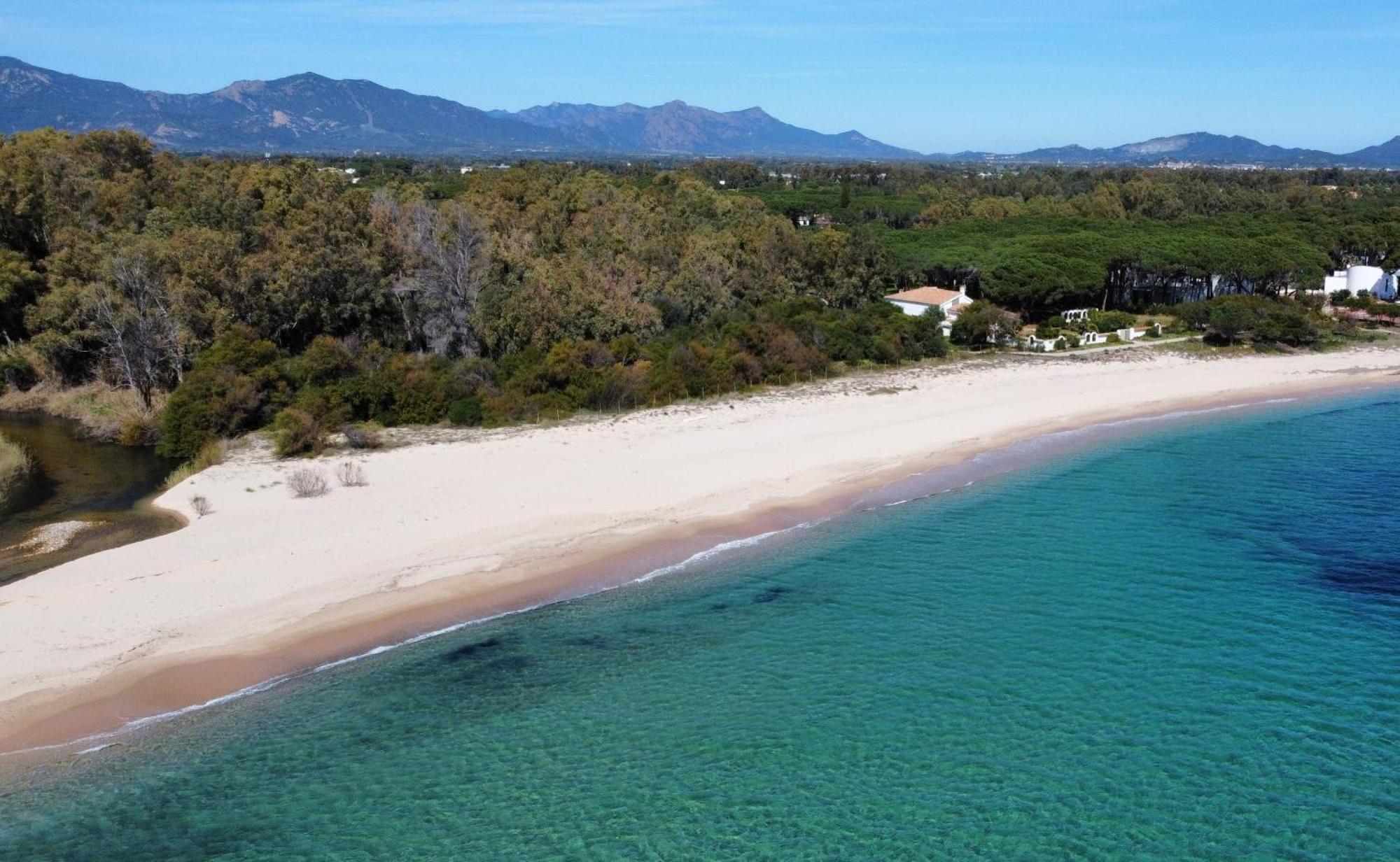 Hotel Mare Pineta Santa Margherita di Pula Kültér fotó