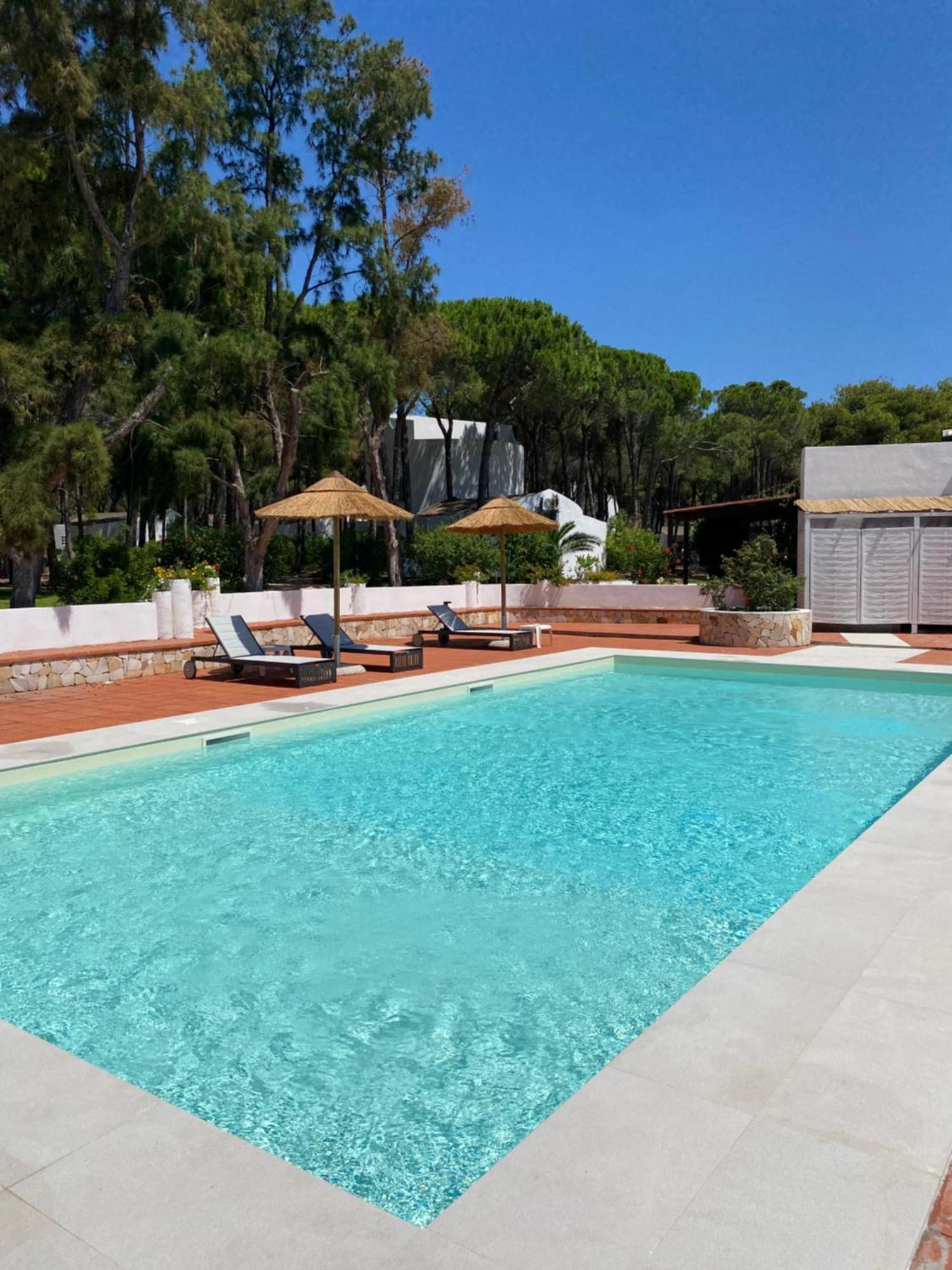Hotel Mare Pineta Santa Margherita di Pula Kültér fotó